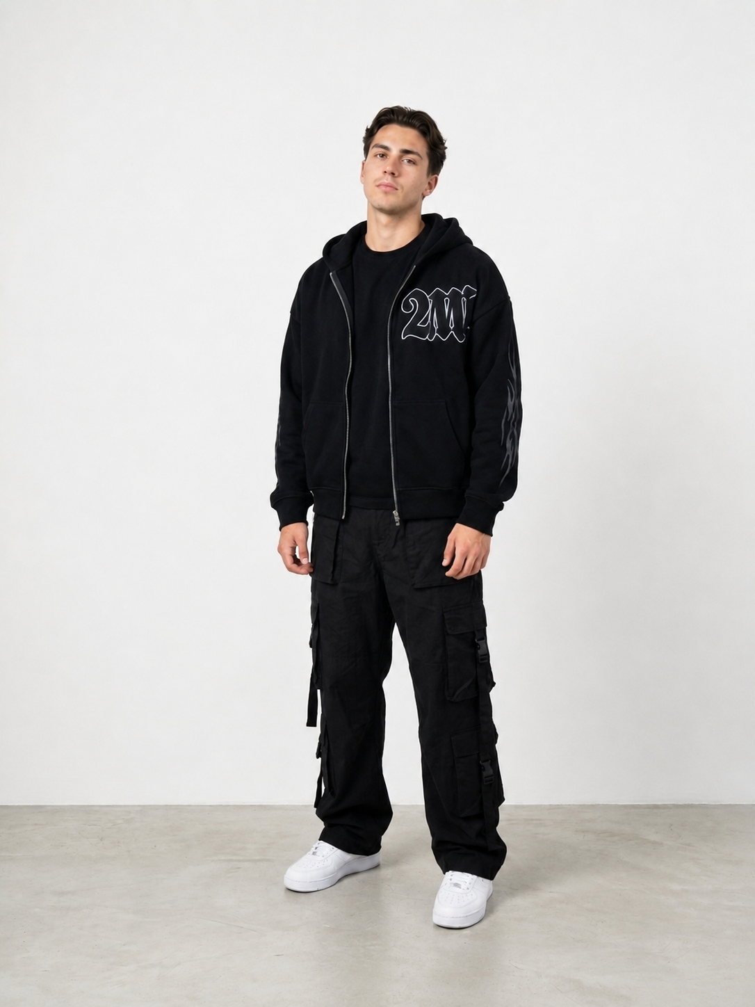 Noir Zip-Up
